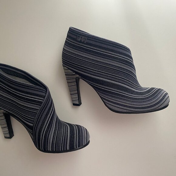 United Nude Women's Fold Hi Ankle Boot in Fog, size 38 M EU / 8 B(M) - Picture 3 of 7